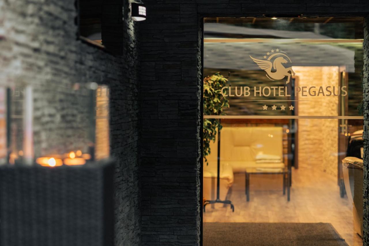 Club Hotel Pegasus Tiszaug Exterior foto